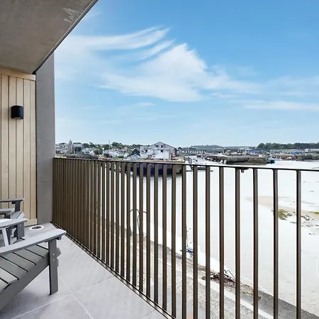 Primero - Villas Villa Hayle